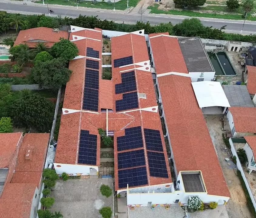 E.M Darcy Ribeiro – sistema fotovoltaico instalado, Aracati – CE